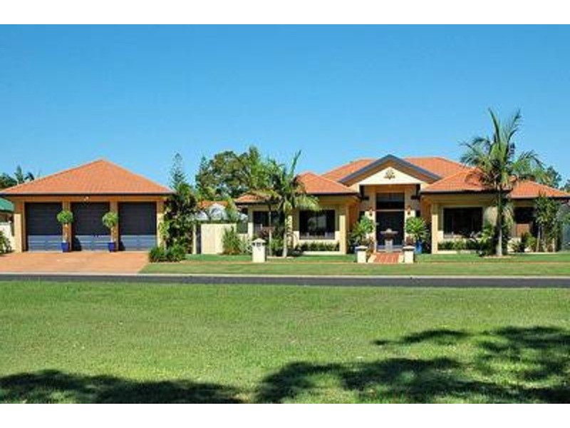 10 Conrad Close, Iluka NSW 2466