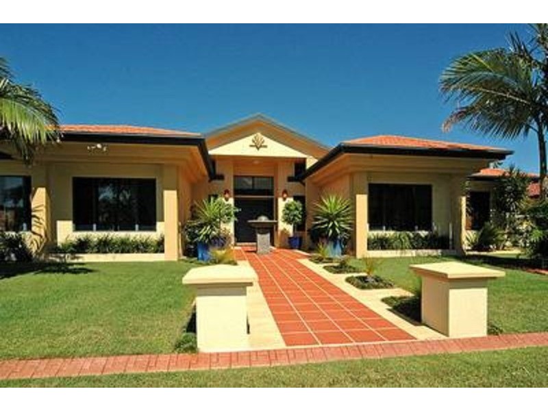 10 Conrad Close, Iluka NSW 2466