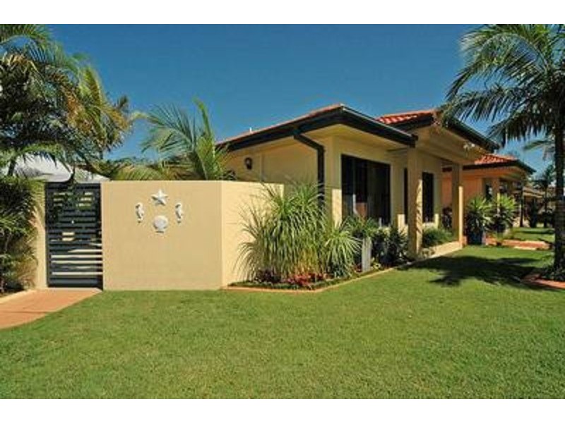 10 Conrad Close, Iluka NSW 2466