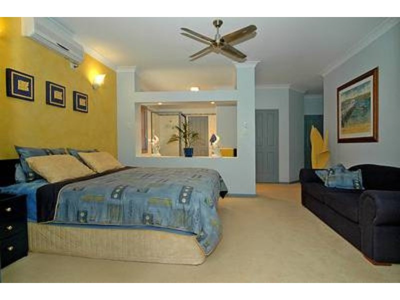 10 Conrad Close, Iluka NSW 2466