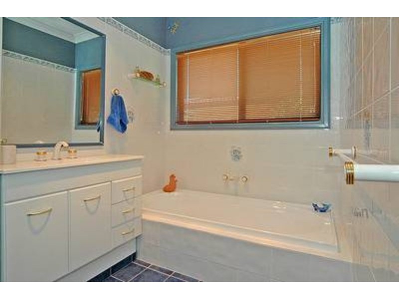 10 Conrad Close, Iluka NSW 2466