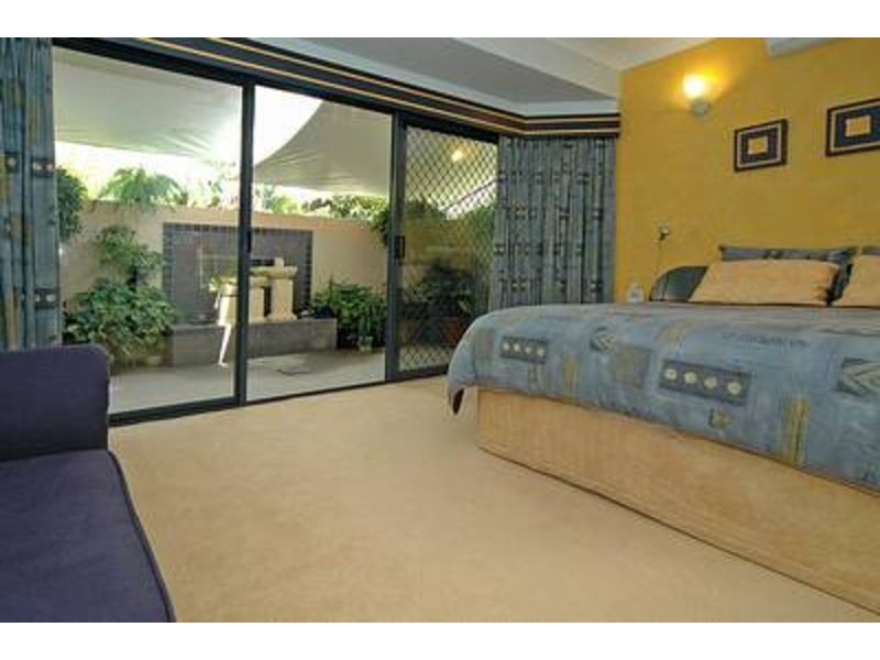 10 Conrad Close, Iluka NSW 2466