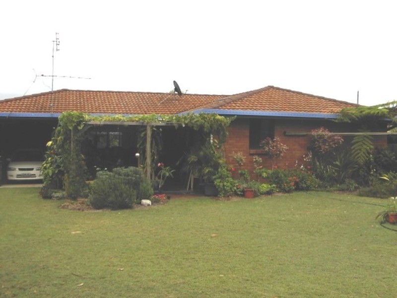 9 Ballanda Crescent, Iluka NSW 2466