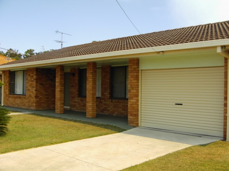 42 Young Street, Iluka NSW 2466