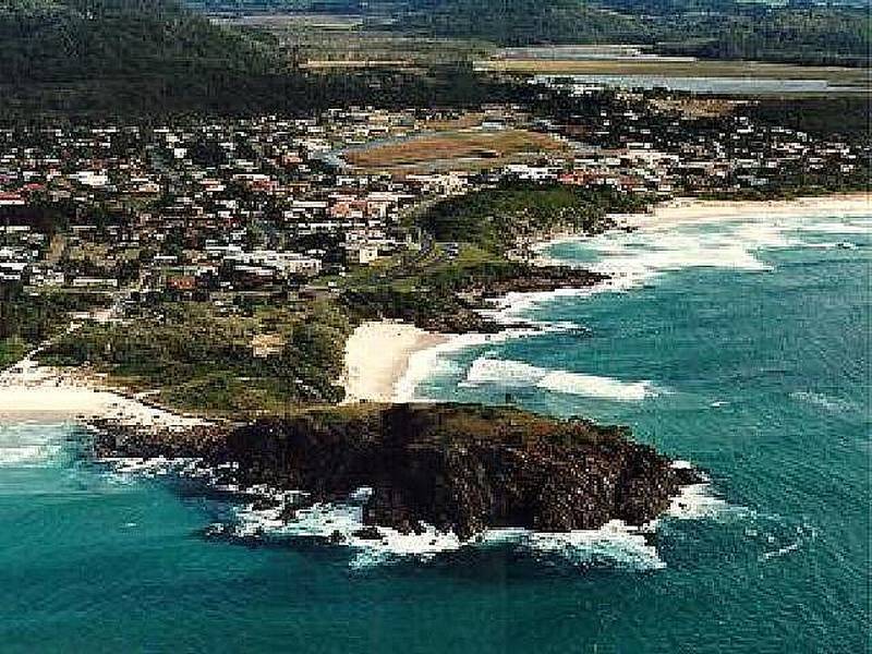 13 Ti Tree Avenue, Cabarita Beach NSW 2488