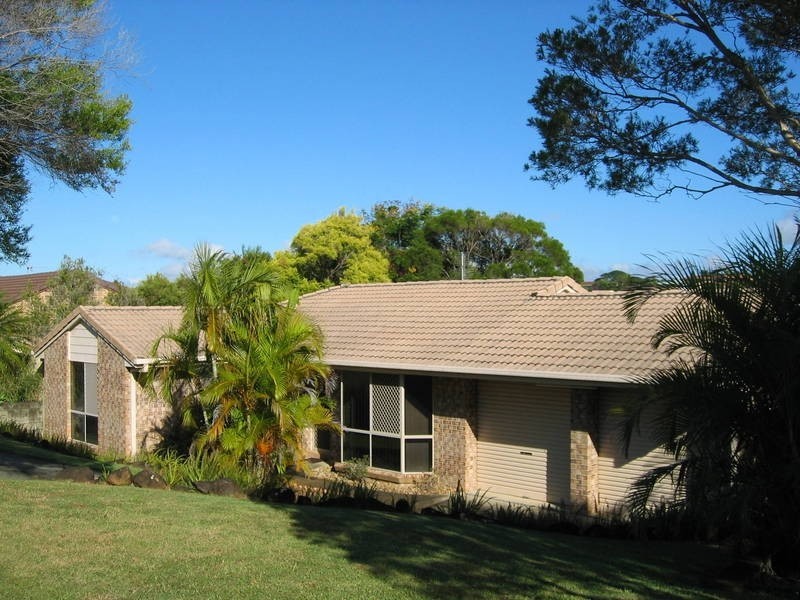 28 Manuka Drive, Banora Point NSW 2486