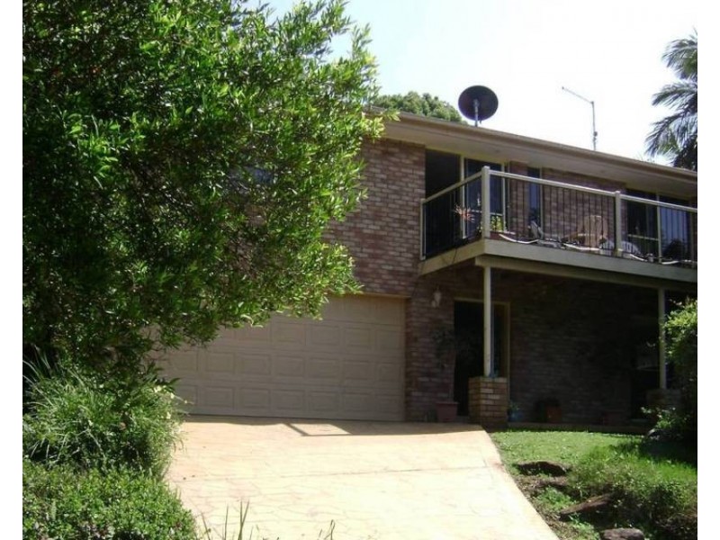 87 Bimbadeen Avenue, Banora Point NSW 2486