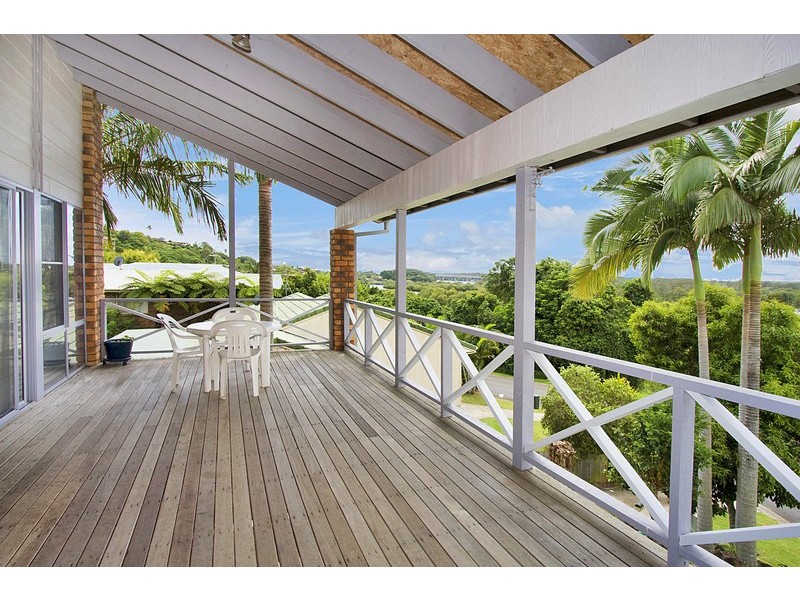 95 Bimbadeen Avenue, Banora Point NSW 2486