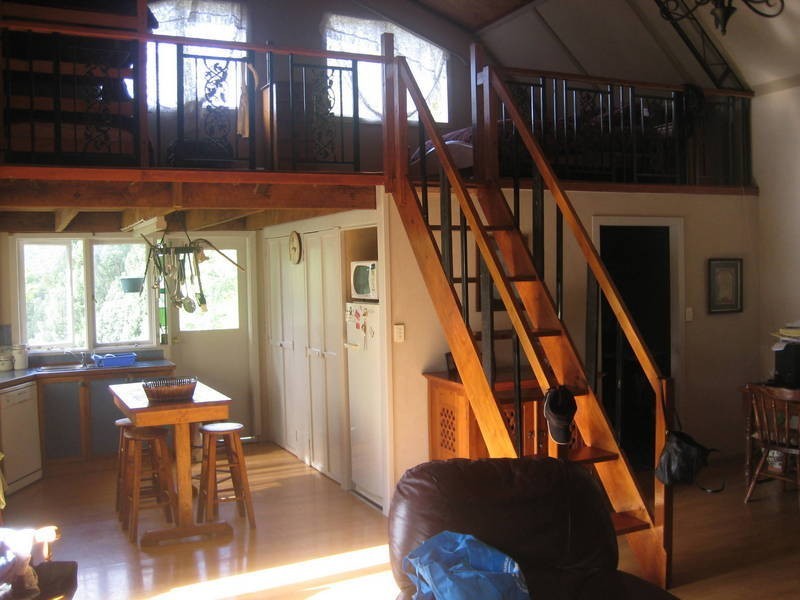 33 Meadow Place, Uki NSW 2484