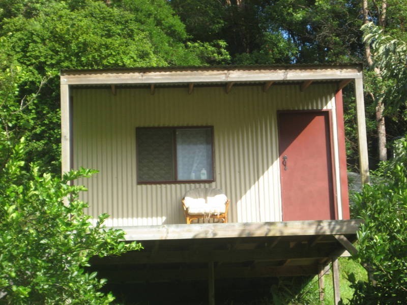 33 Meadow Place, Uki NSW 2484