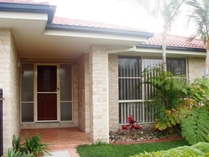 1/5 Covent Gardens Way, Banora Point NSW 2486