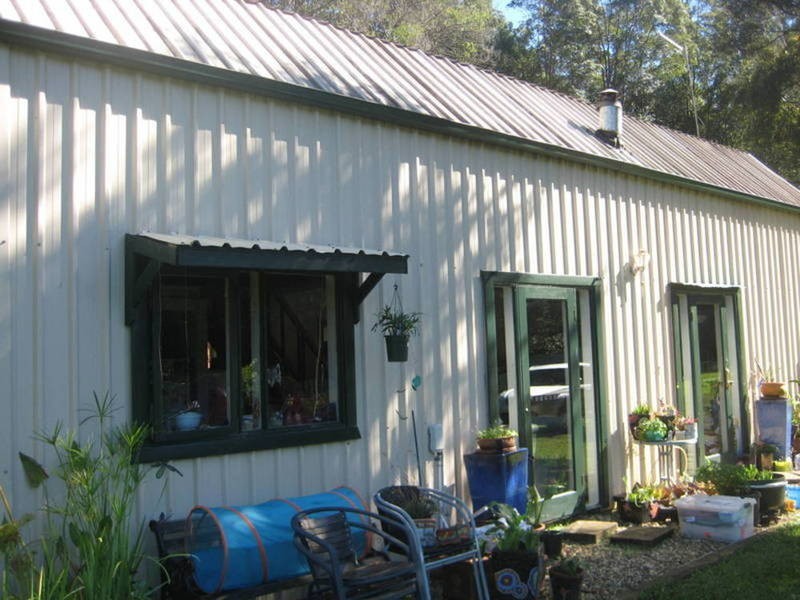 33 Meadow, Uki NSW 2484