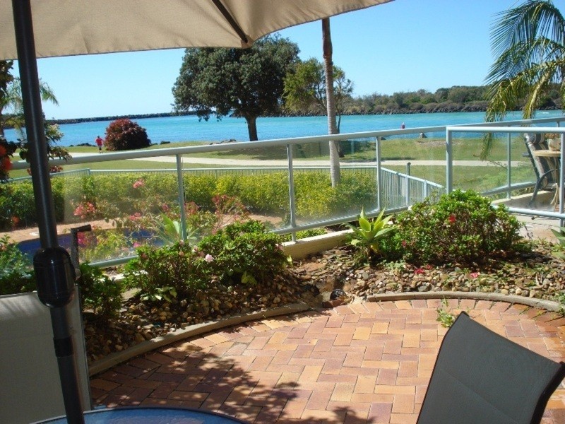 6 Endeavour Parade, Tweed Heads NSW 2485