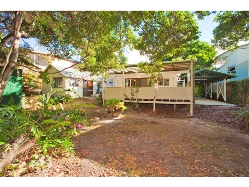 32 Lagoon Road, Fingal Head NSW 2487