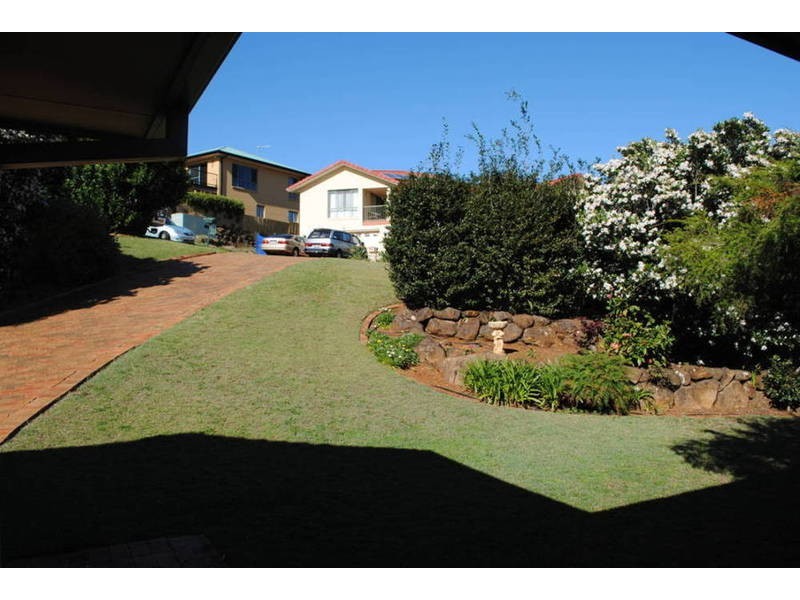 17 Stonehaven Way, Banora Point NSW 2486