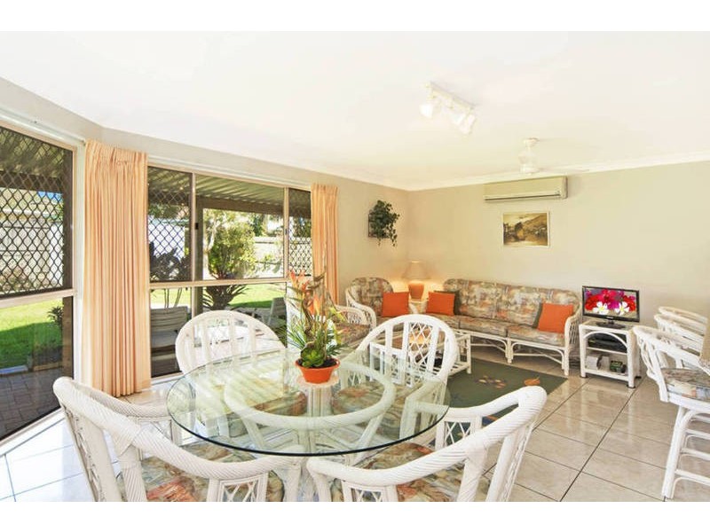 37 Cassidy Crescent, Cabarita Beach NSW 2488