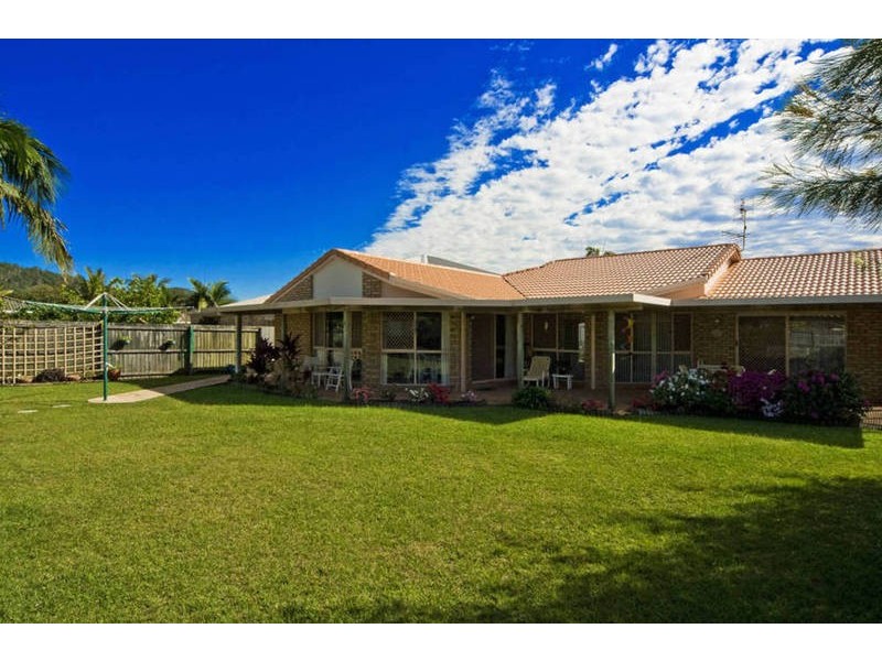 37 Cassidy Crescent, Cabarita Beach NSW 2488