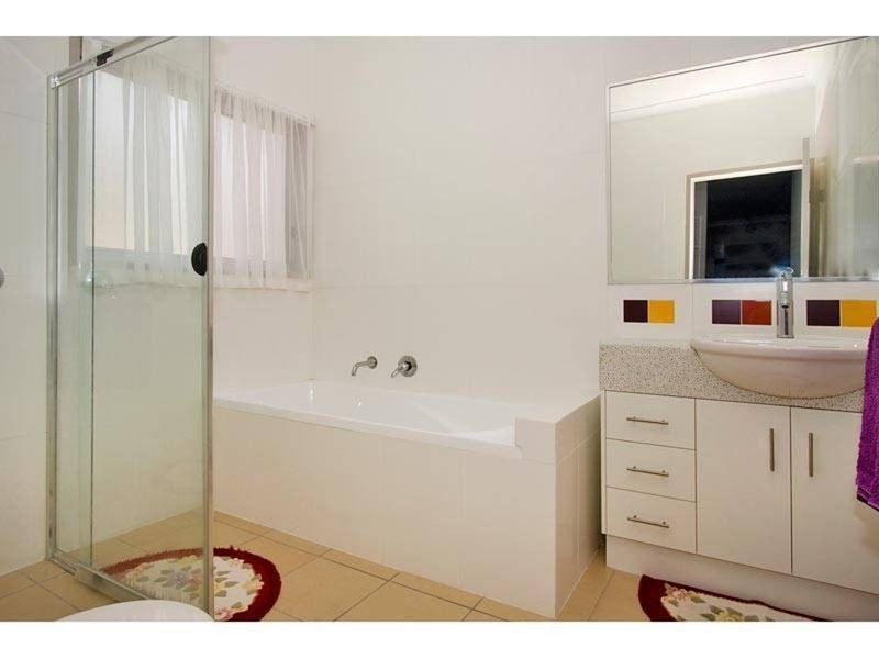 1/23 Casuarina Way, Casuarina NSW 2487