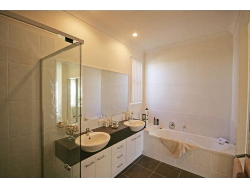 1/6 Aararwarra, Pottsville NSW 2489