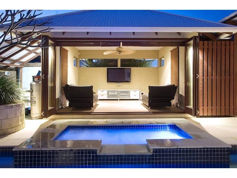 11 Cudgerie Court, Casuarina NSW 2487