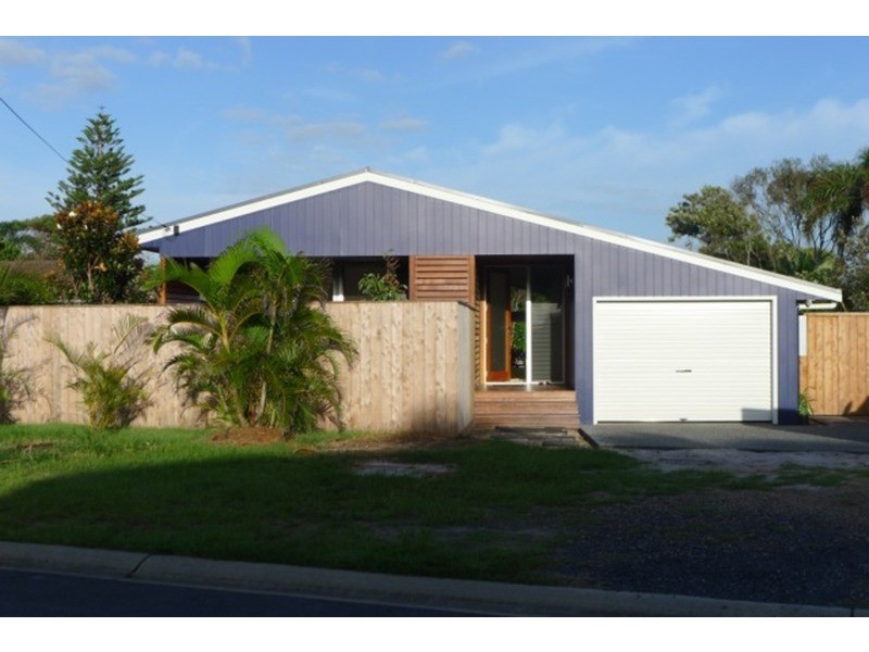 4 Cooley  Street, Bogangar NSW 2488
