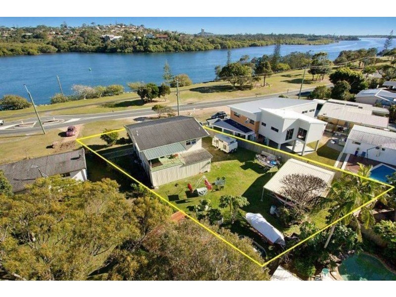 22 Fingal Road, Fingal Head NSW 2487