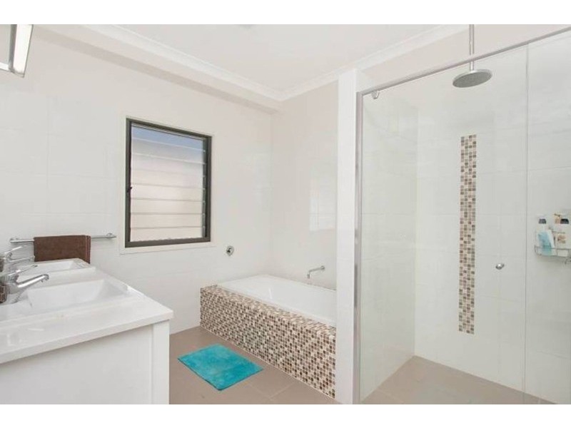 136 Chinderah Bay Drive, Chinderah NSW 2487