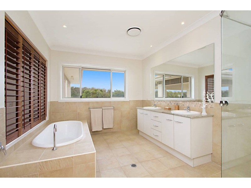 20 Kamala Crescent, Casuarina NSW 2487