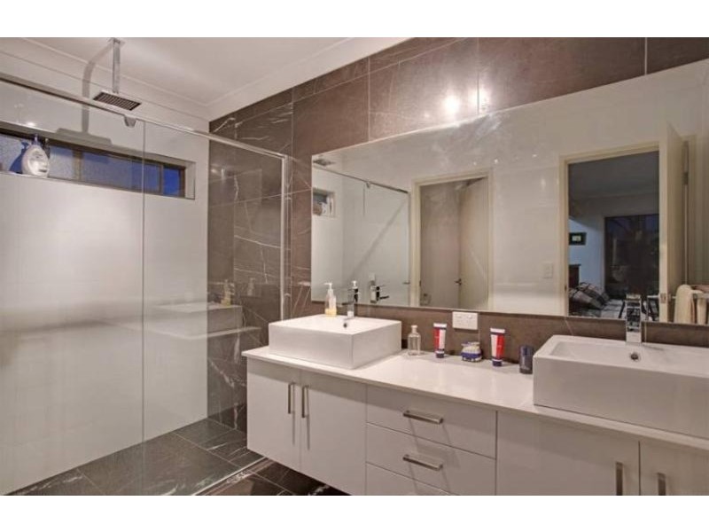 420 Casuarina Way, Casuarina NSW 2487