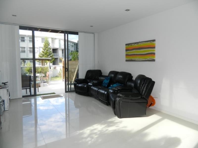 1/171 Kamala Cres, Casuarina NSW 2487