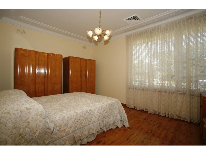 10 Annette Avenue, Kogarah NSW 2217