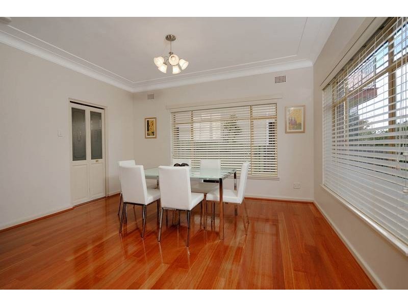 17 Carwar Avenue, Carss Park NSW 2221