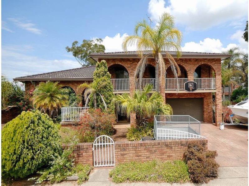 110a Queens (enter via Rose Ave) Road, Connells Point NSW 2221