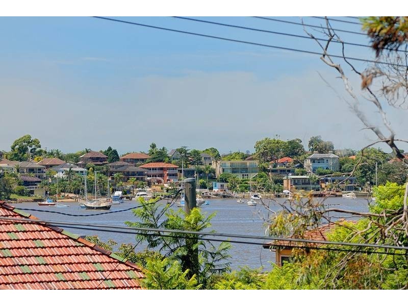 11 Beach Street, Blakehurst NSW 2221