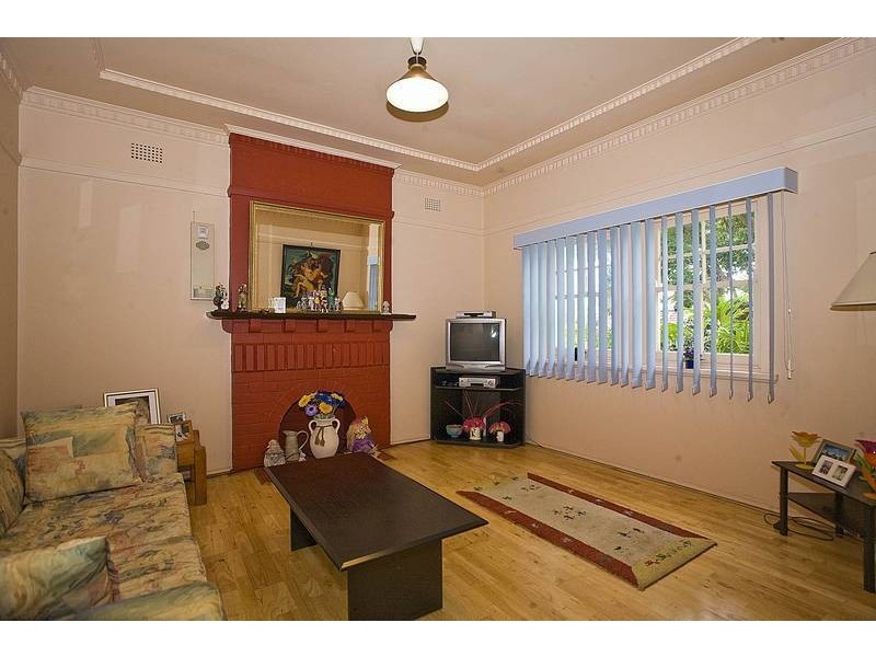 10 Sunbeam Avenue, Kogarah NSW 2217