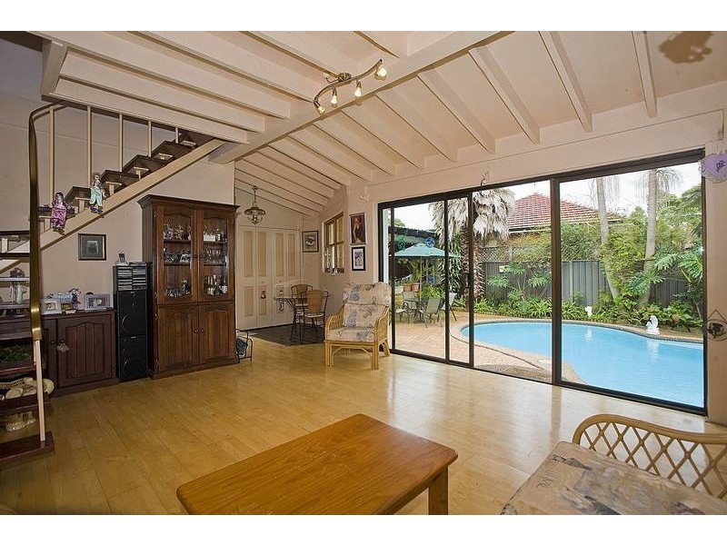 10 Sunbeam Avenue, Kogarah NSW 2217