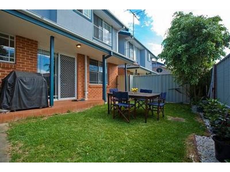 8/586 Forest Road, Bexley NSW 2207