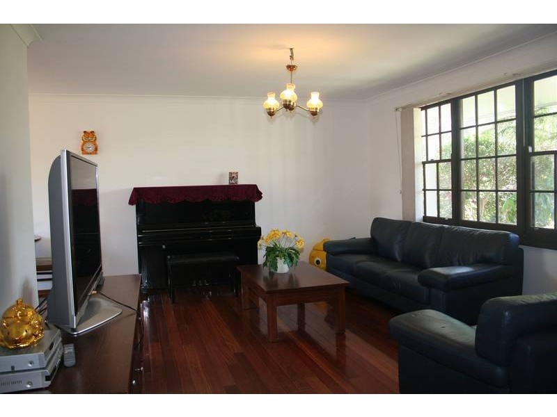 2/33 Bassett Street, Hurstville NSW 2220