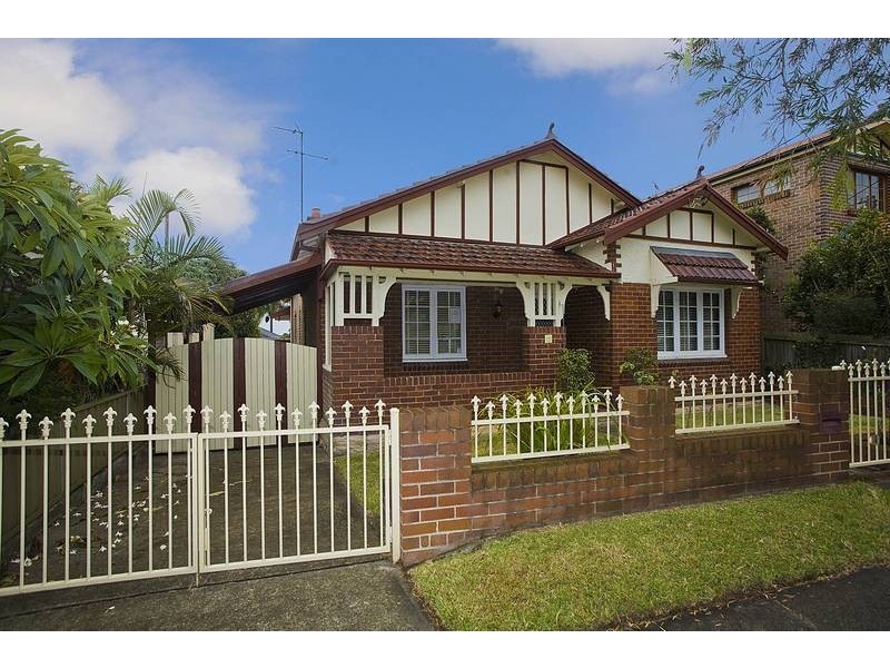 12 Colvin Avenue, Carlton NSW 2218