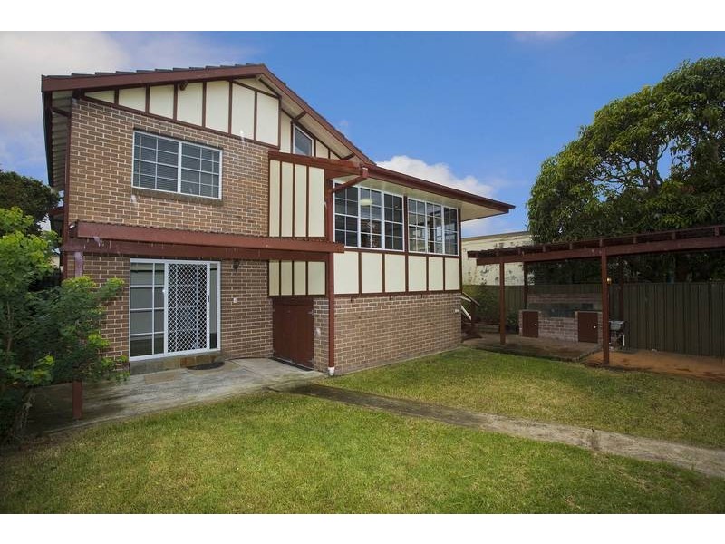 12 Colvin Avenue, Carlton NSW 2218