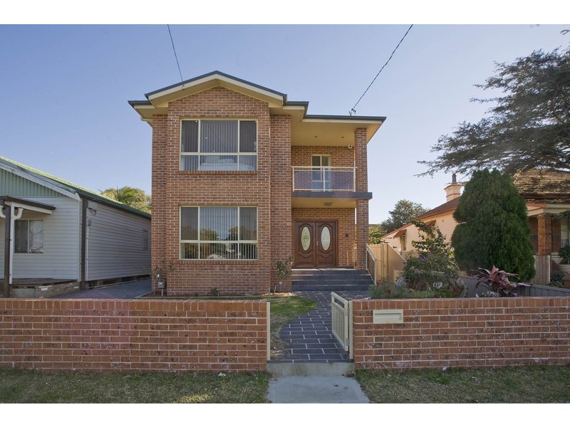 9 Waterview Street, Carlton NSW 2218