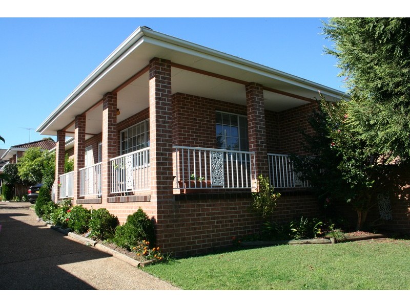 1/70 Bassett Street, Hurstville NSW 2220