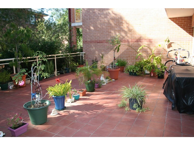 3/11-17 Bembridge Street, Carlton NSW 2218