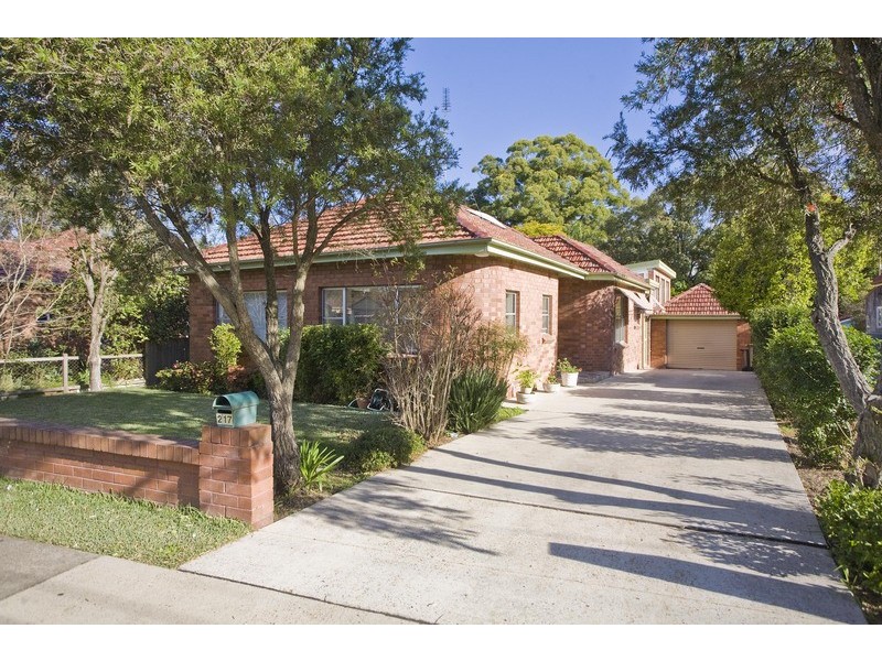 217 West Street, Blakehurst NSW 2221