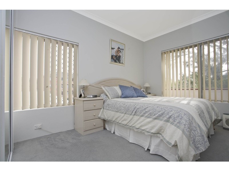 12/9 Argyle Street, Carlton NSW 2218