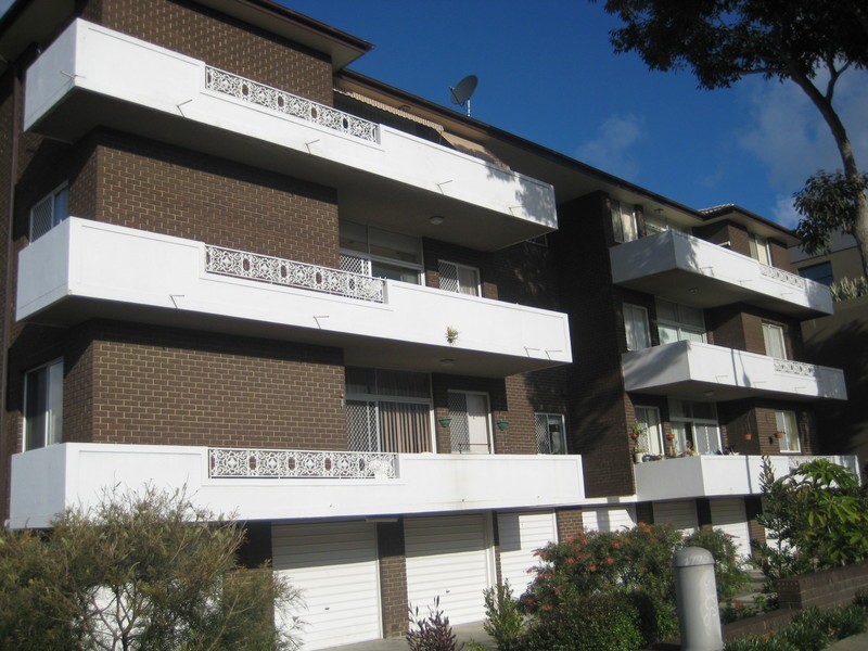 - Baxter Avenue, Kogarah NSW 2217