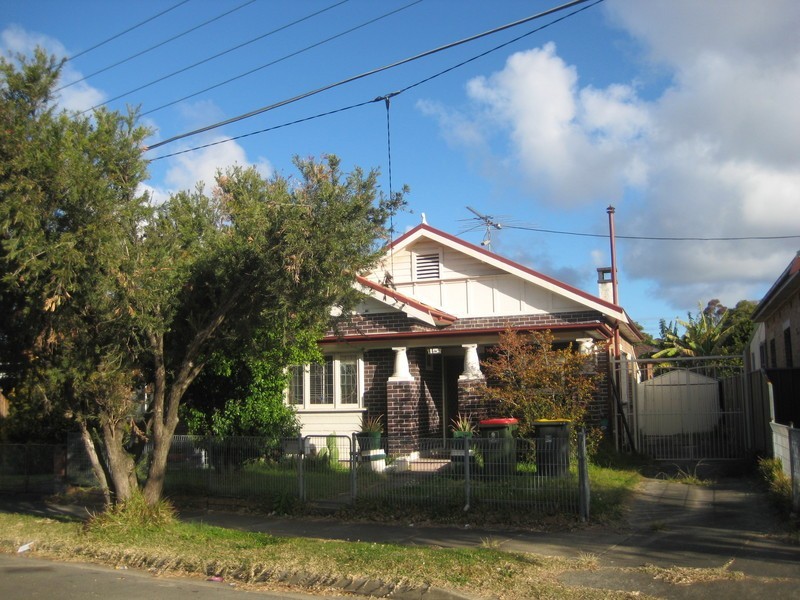 - Chandler Street, Kogarah NSW 2217