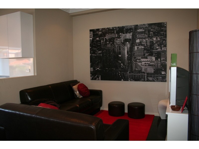 37 Jubilee Avenue, Carlton NSW 2218