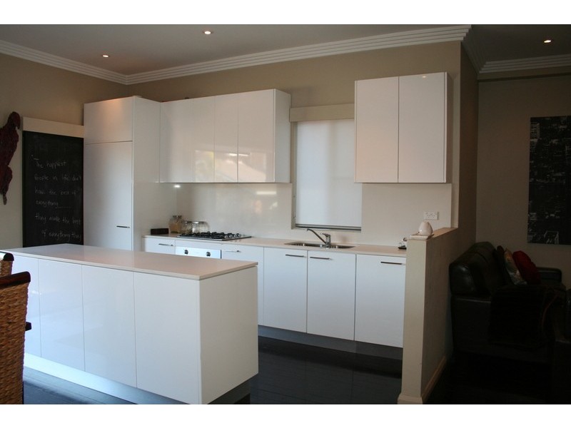 37 Jubilee Avenue, Carlton NSW 2218