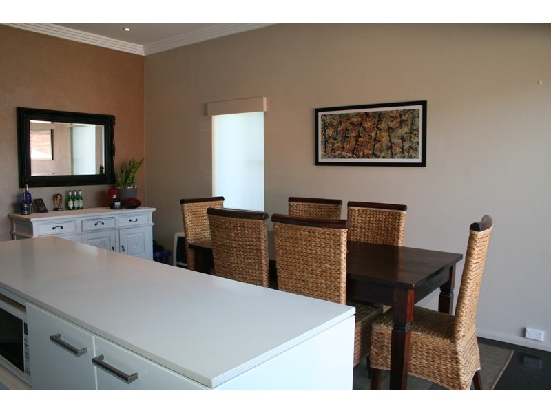 37 Jubilee Avenue, Carlton NSW 2218